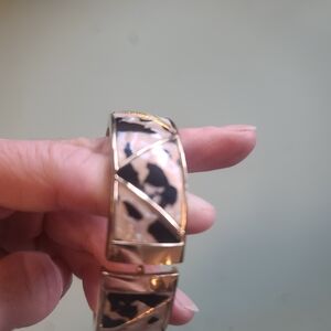 Gold-Tone Black and Cream Patterned Hinged Bangle Bracelet